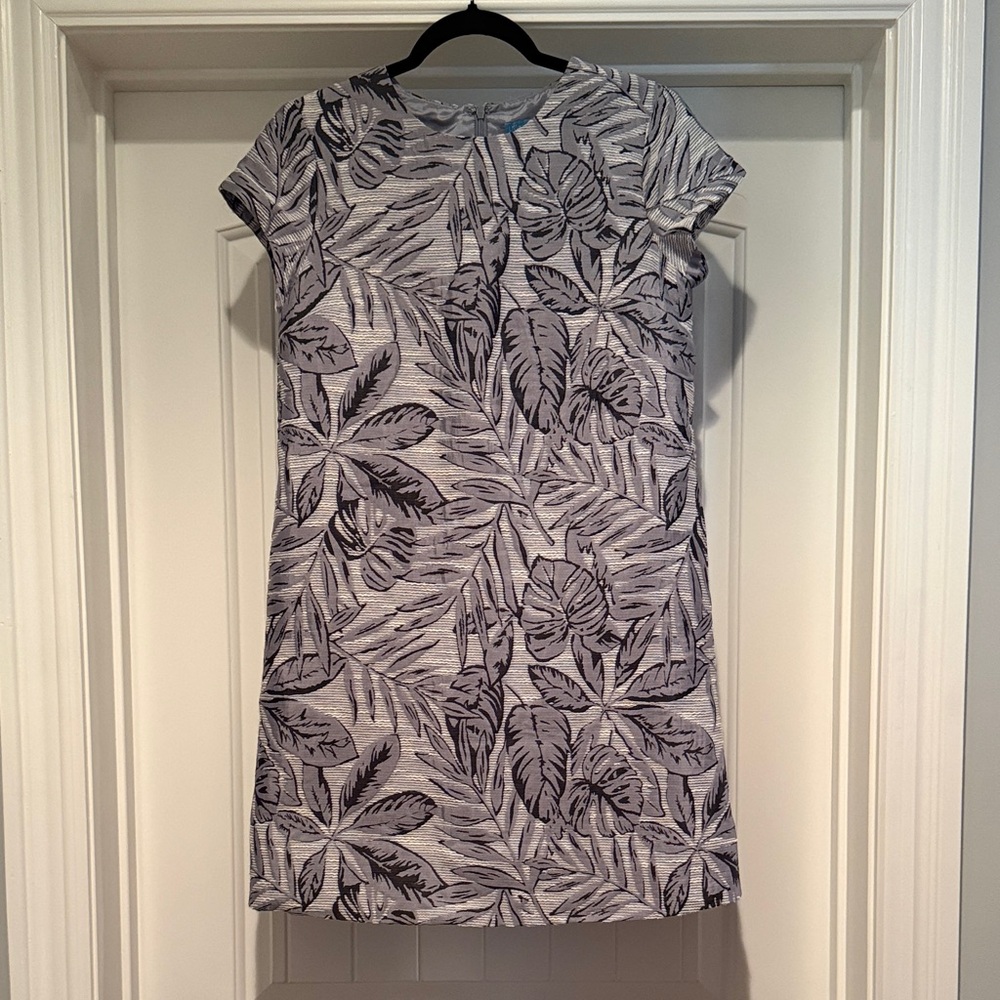 Gray Tropical Print Cap-Sleeve Shift Dress by J McLaughlin